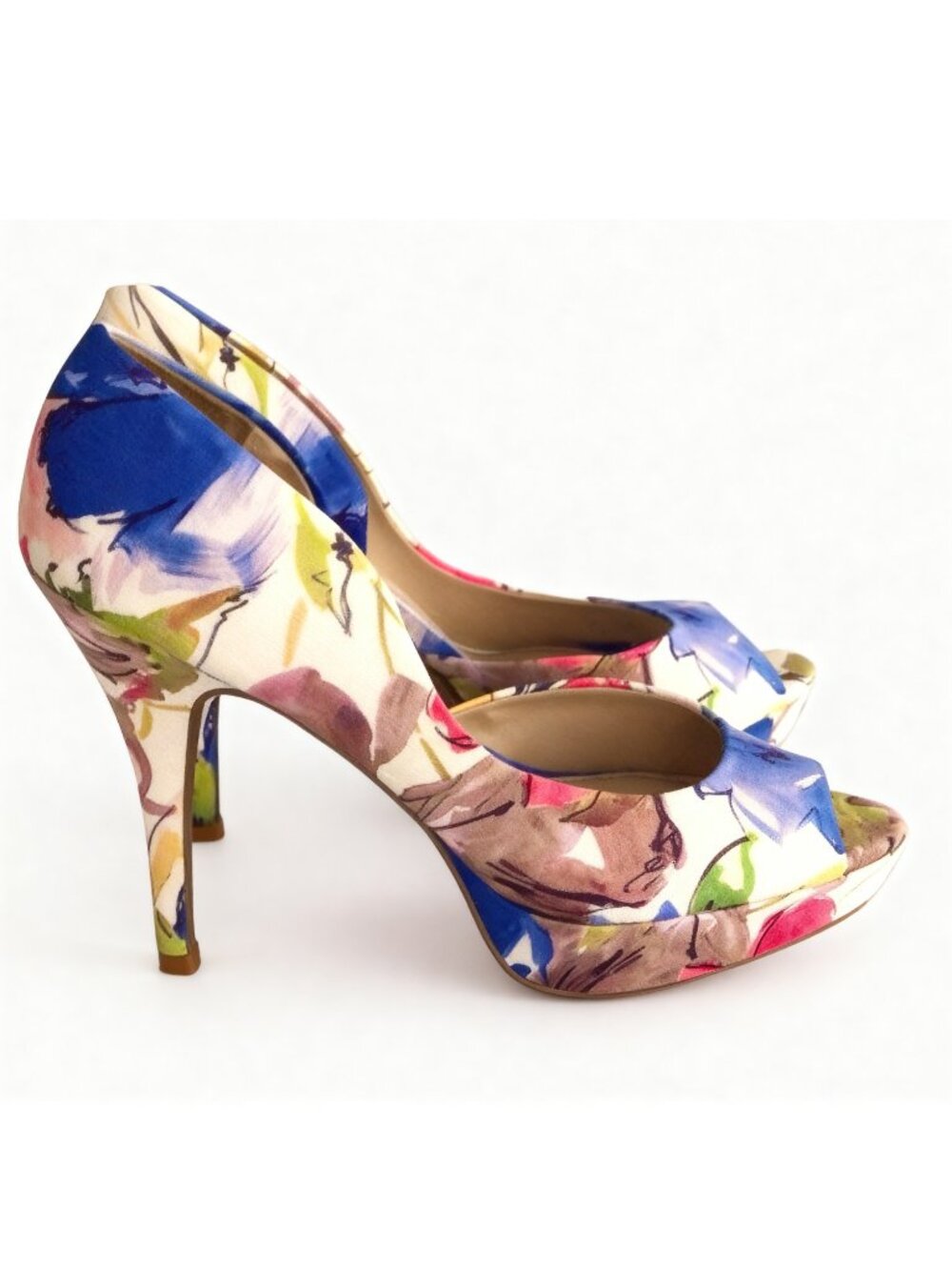 9M NWOB Floral Print Fergie Heels